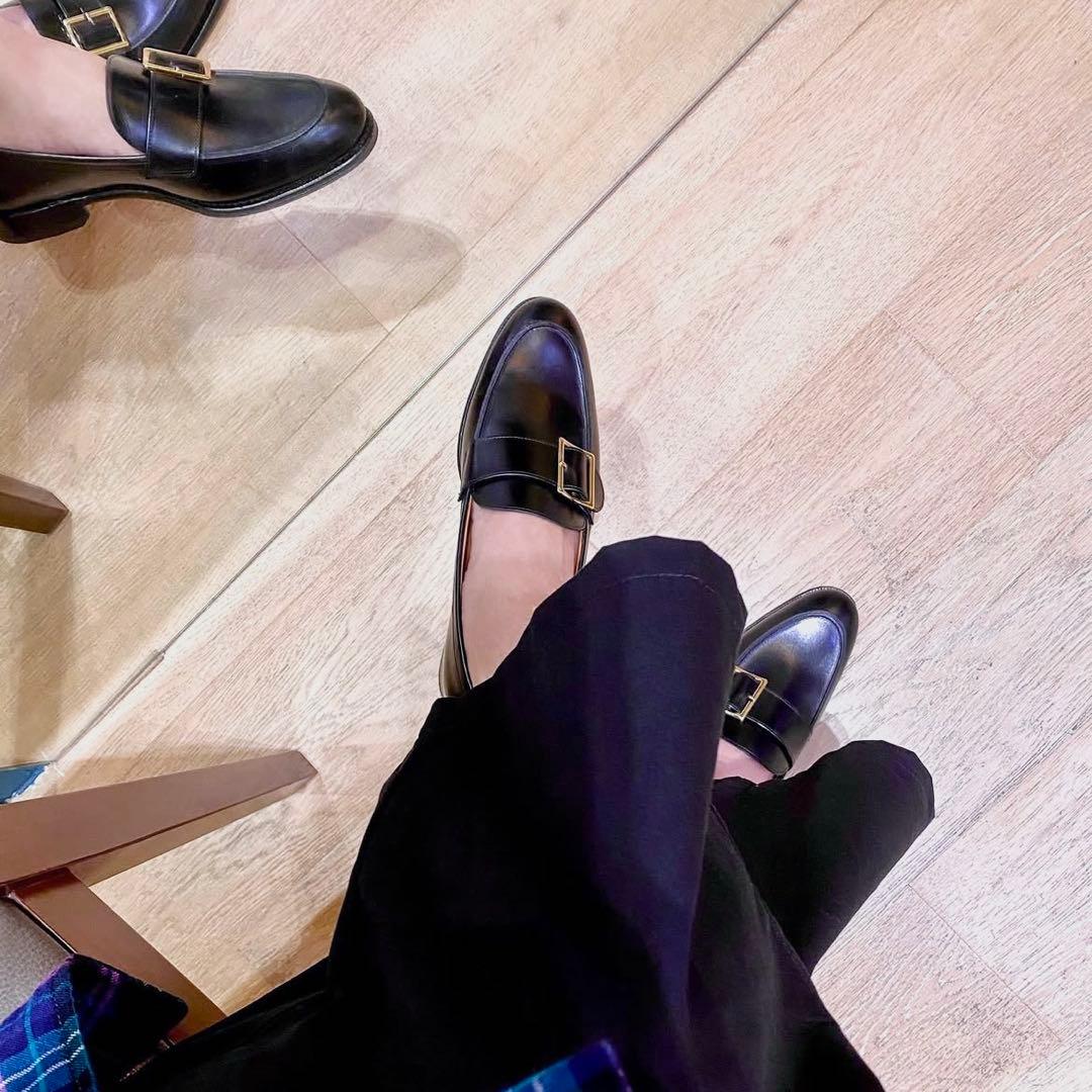 ■裏張り新品 定4万 ジャランスリワヤ 4 23 36 ローファー 黒 バックル