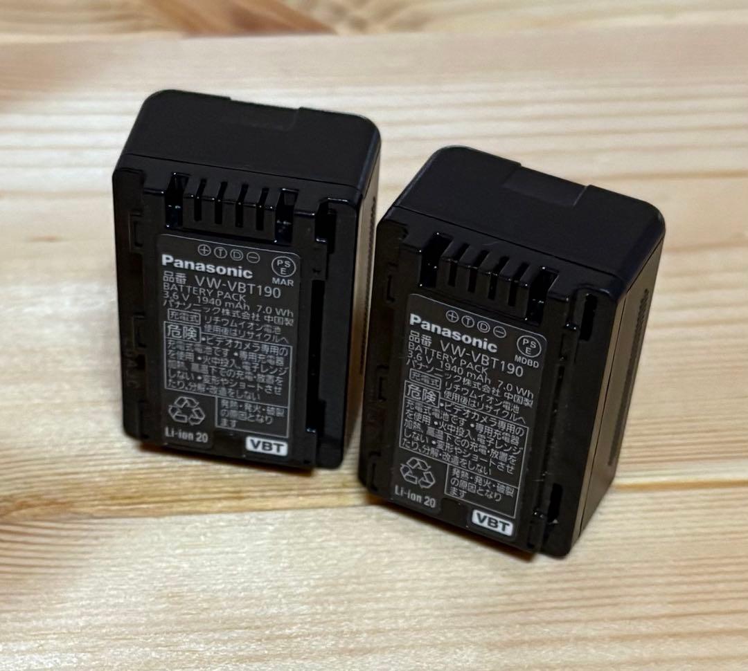 Panasonic ビデオカメラ V480MS ホワイト　バッテリー2個付き