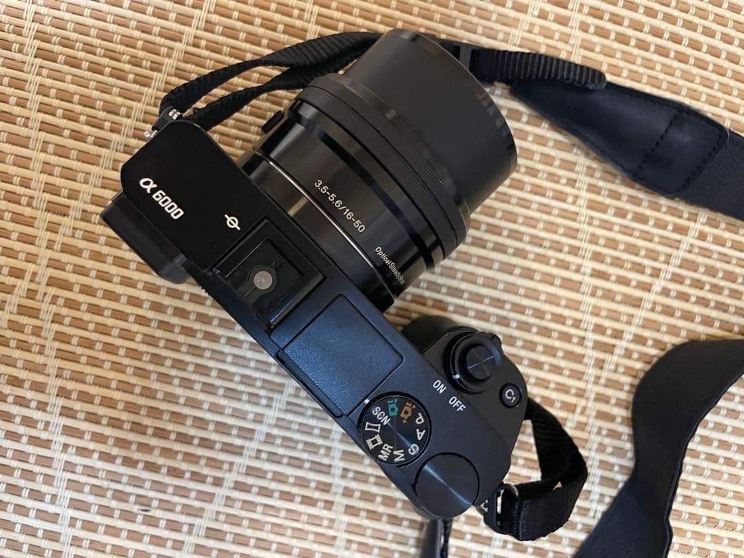 Sony デジタル一眼 α6000 ILCE-6000 ボディ　動作確認済