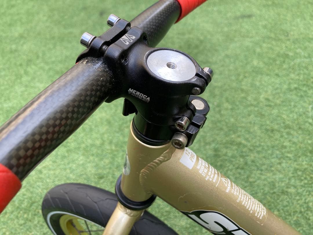 strider ストライダープロ　PRO限定ゴールド　 アルミホイール付