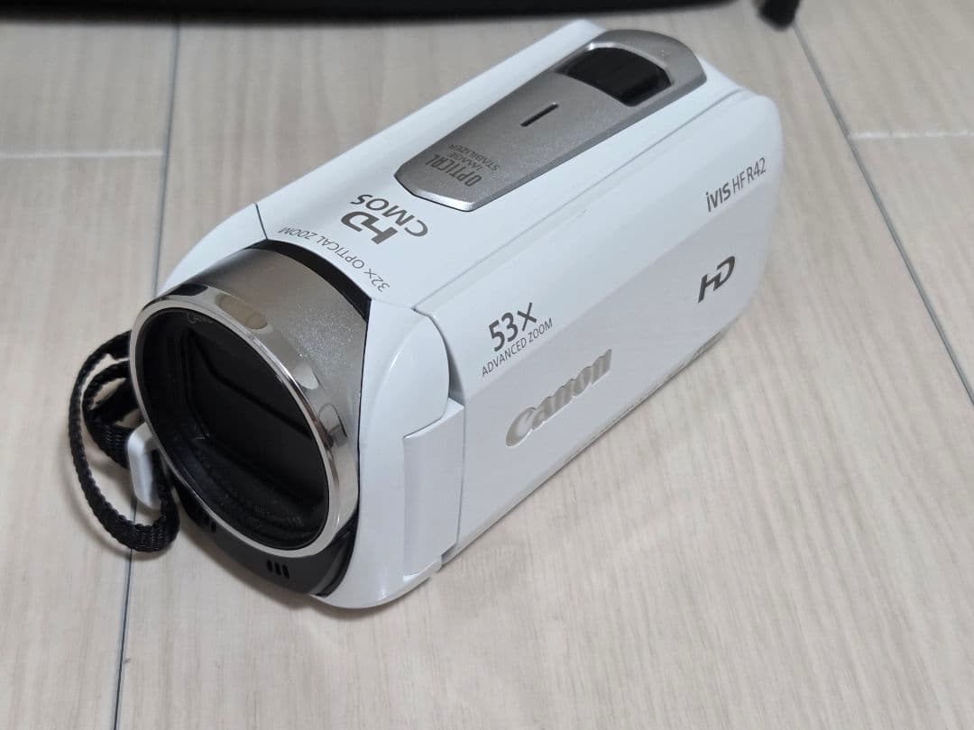 Canon デジタルビデオカメラ ホワイトIVISHFR42WH