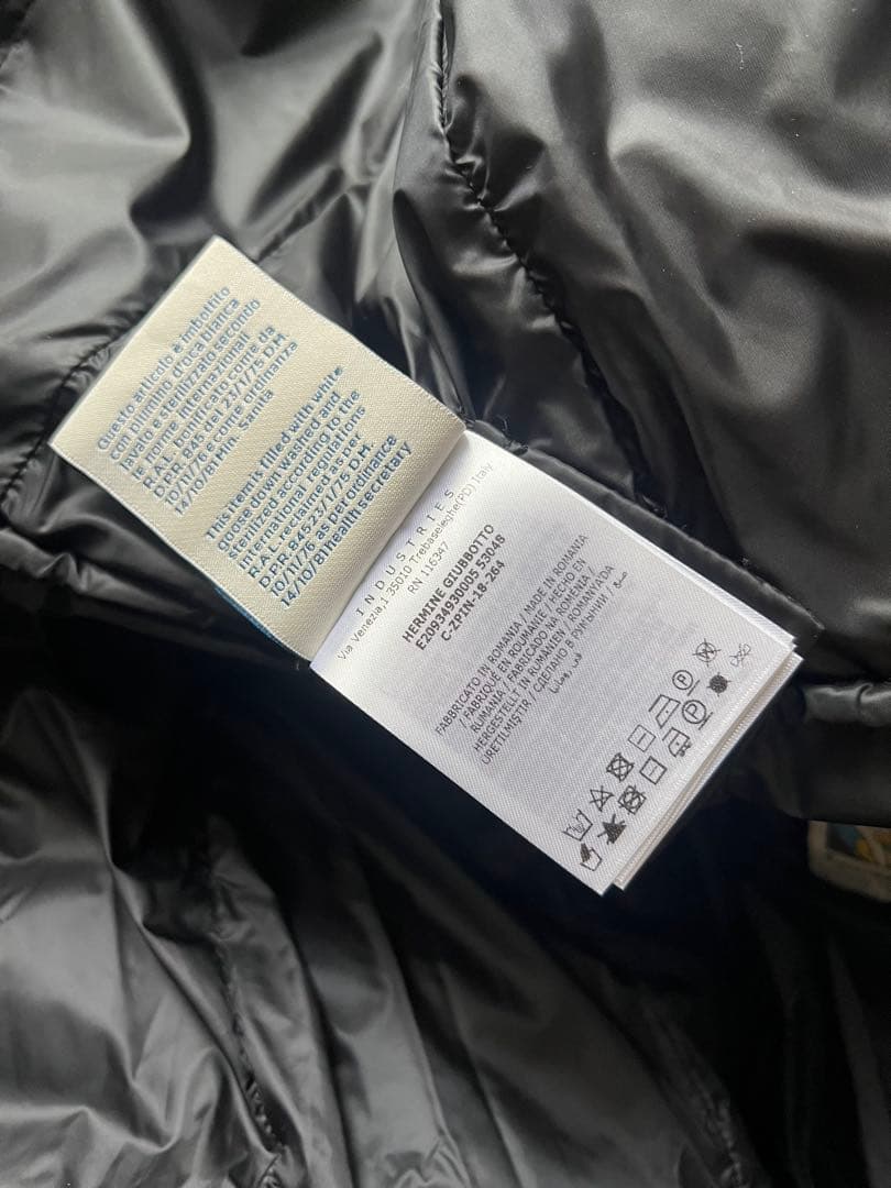 MONCLER モンクレール ブラック ダウンジャケット レディース