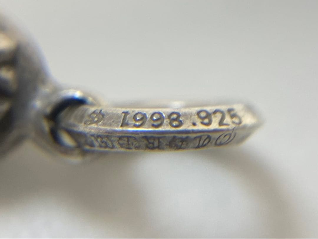 クロムハーツ 1ボールタイニーCHクロスチャーム