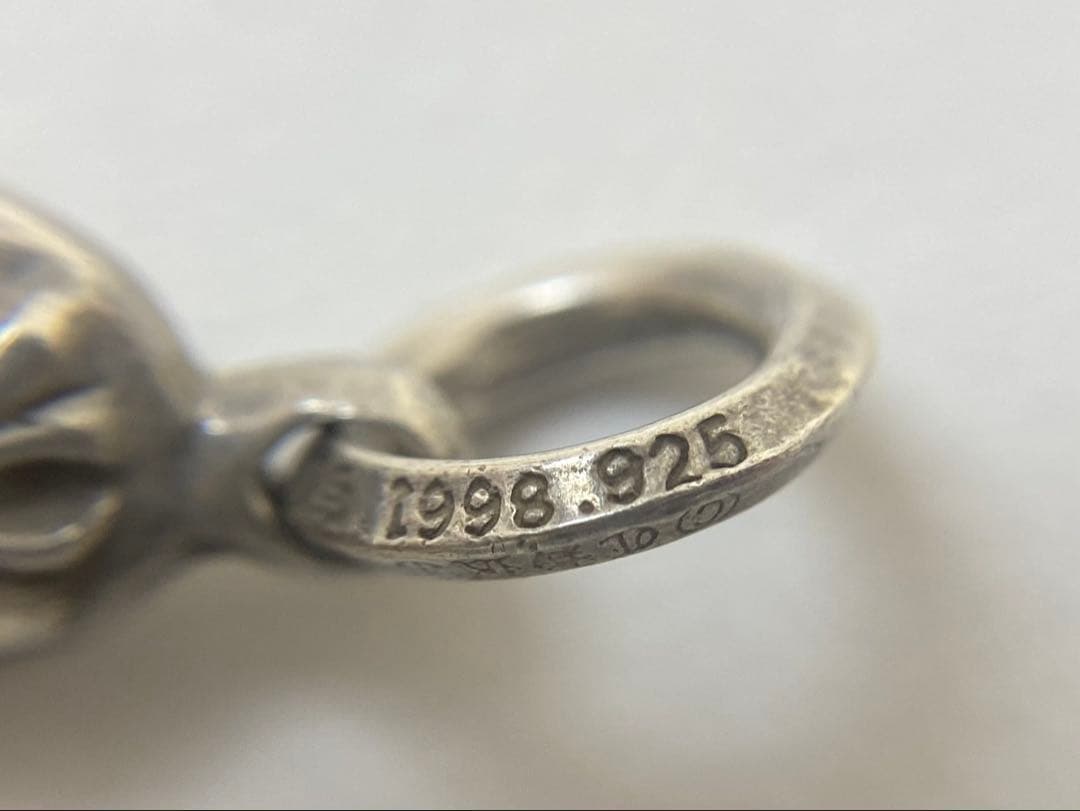 クロムハーツ 1ボールタイニーCHクロスチャーム