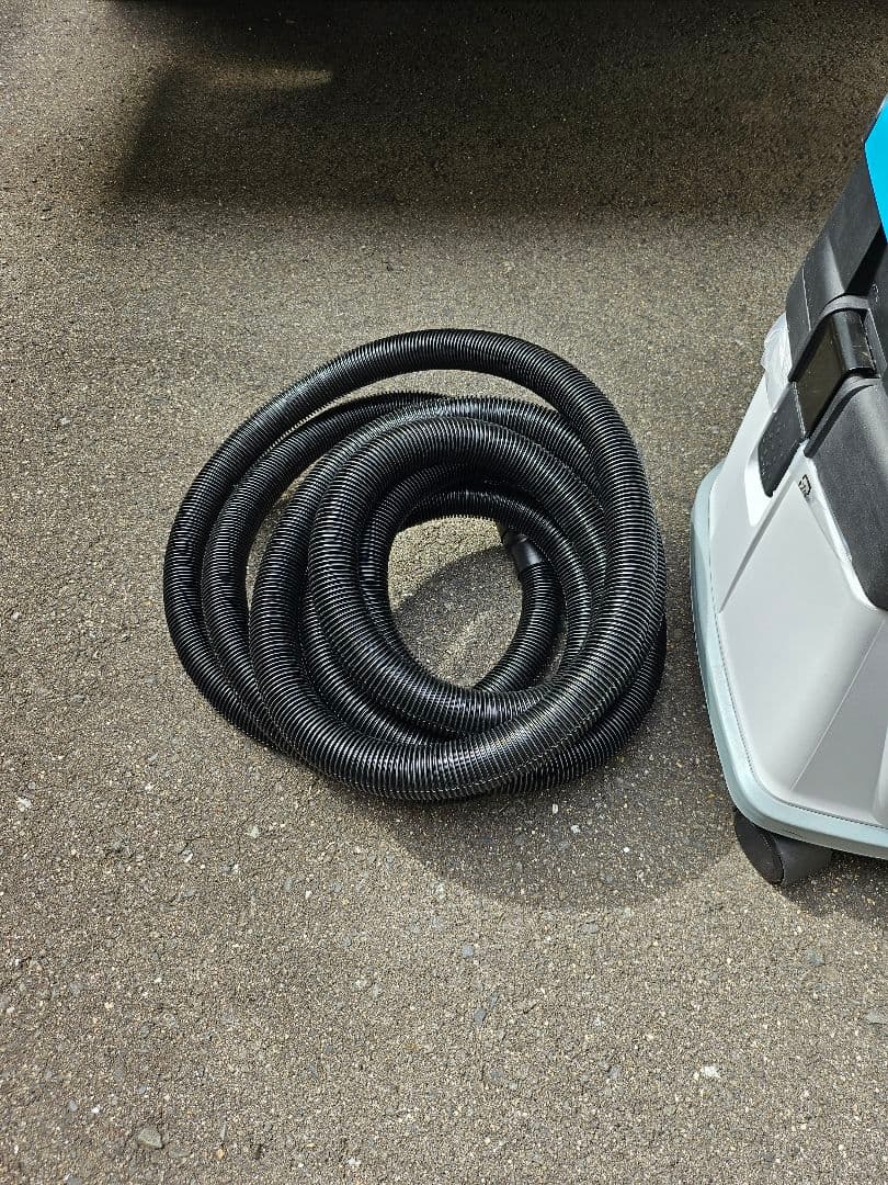 マキタ充電式集じん機VC157D