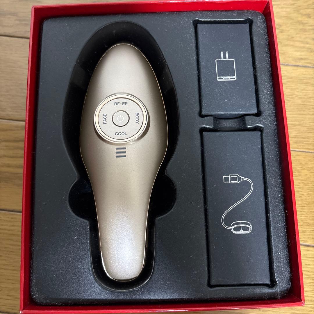 正規品 IKKOプロデュース MEラボンエクラ 美顔器