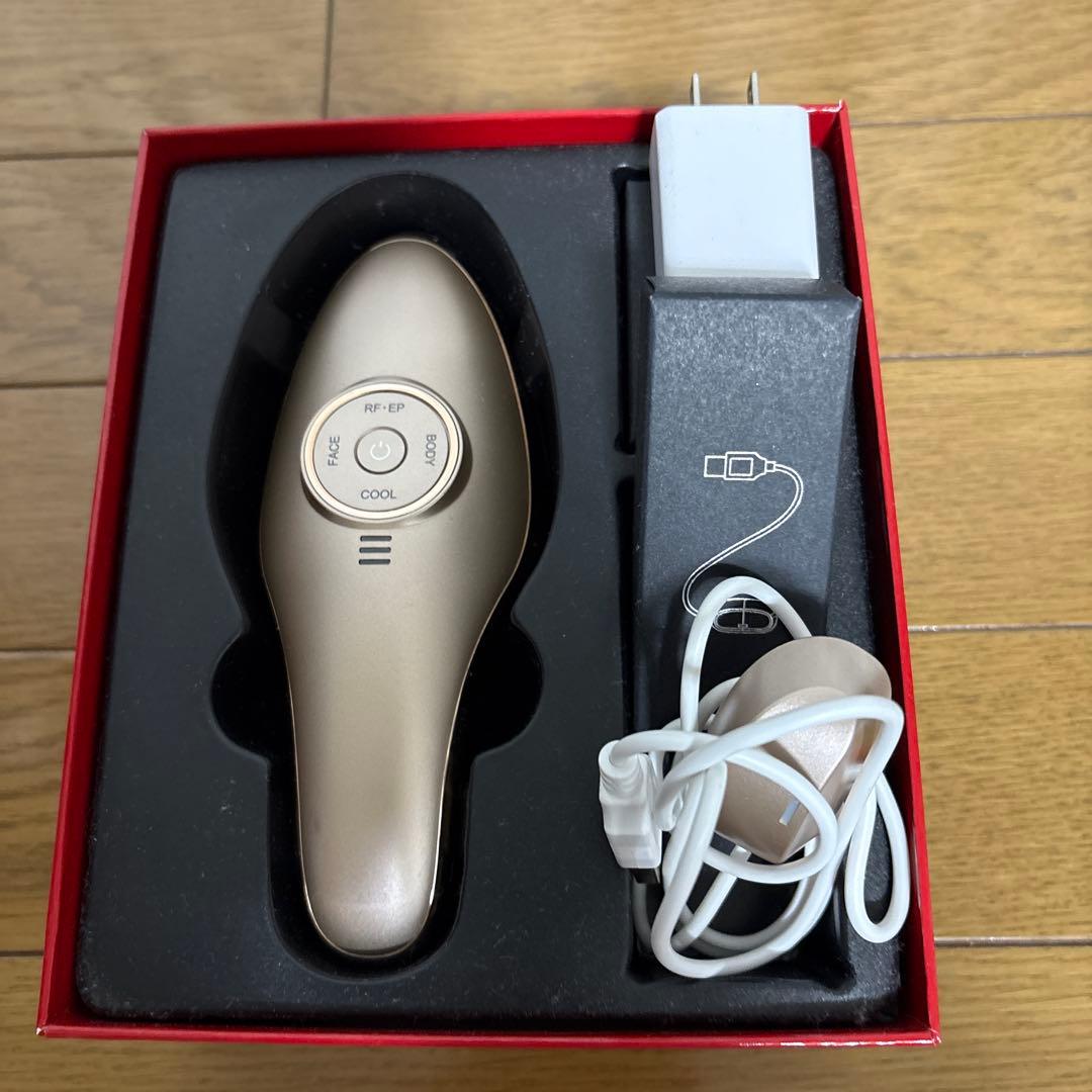 正規品 IKKOプロデュース MEラボンエクラ 美顔器