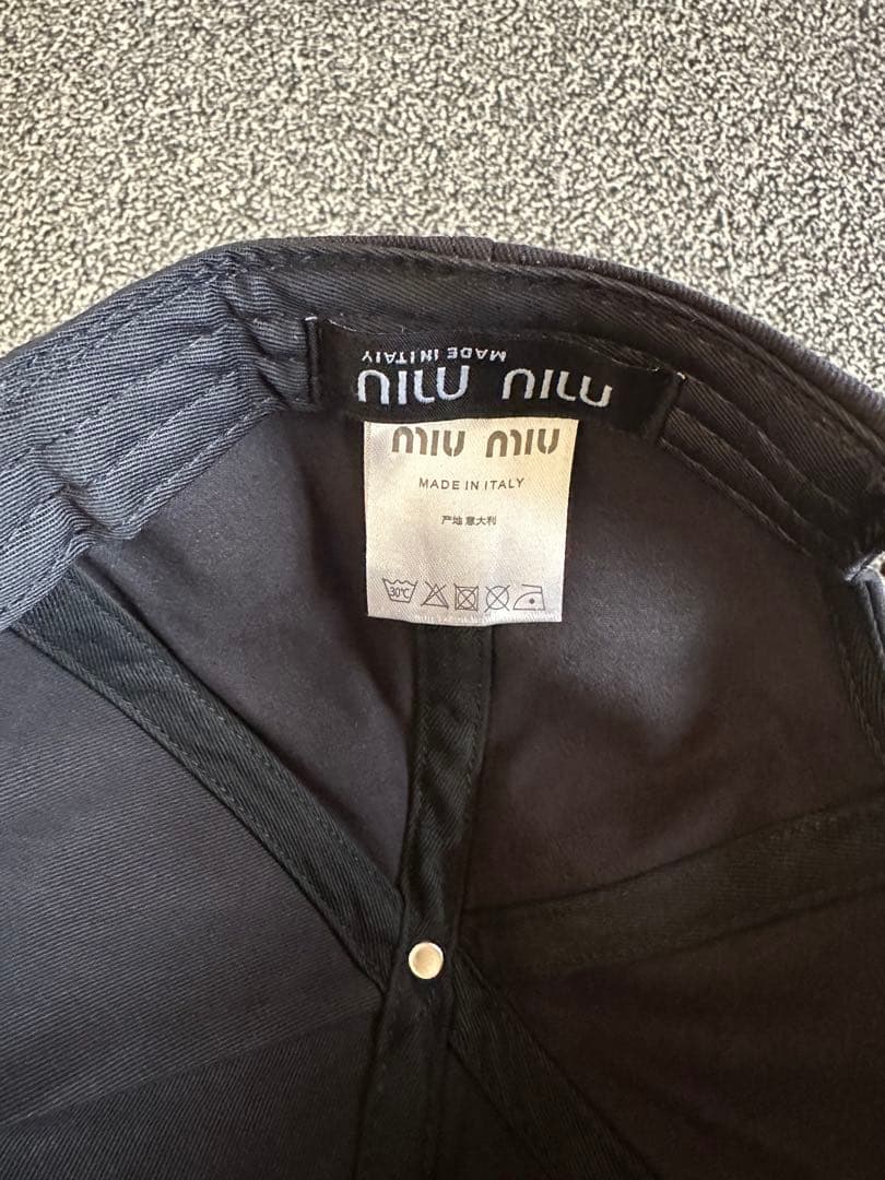 miu miu 黒 ベースボールキャップ未使用