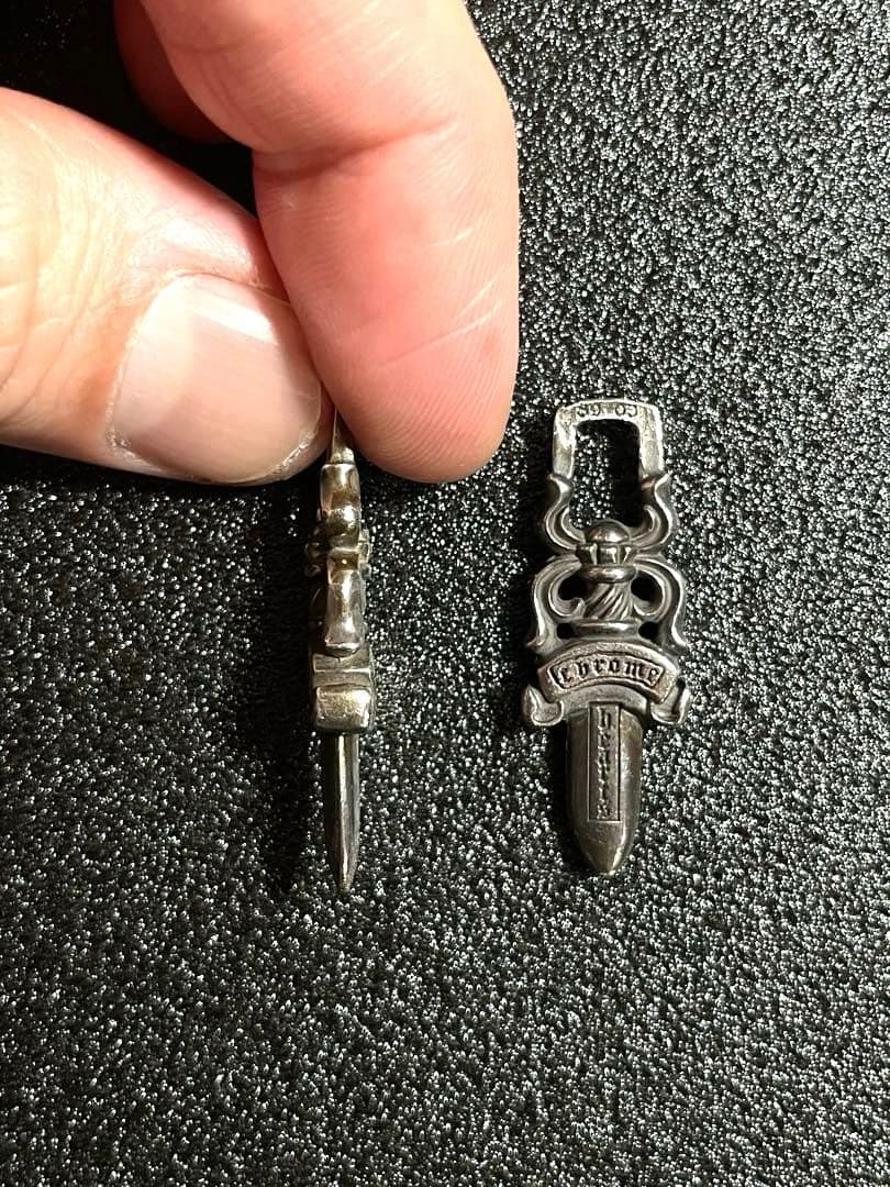【正規品】クロムハーツ ダガーチャーム 2点セット シルバー付属品あり