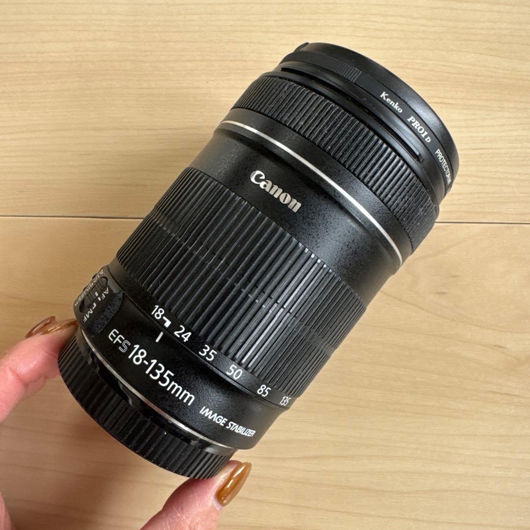 Canon EF-S 18-135mm IS レンズ　美品