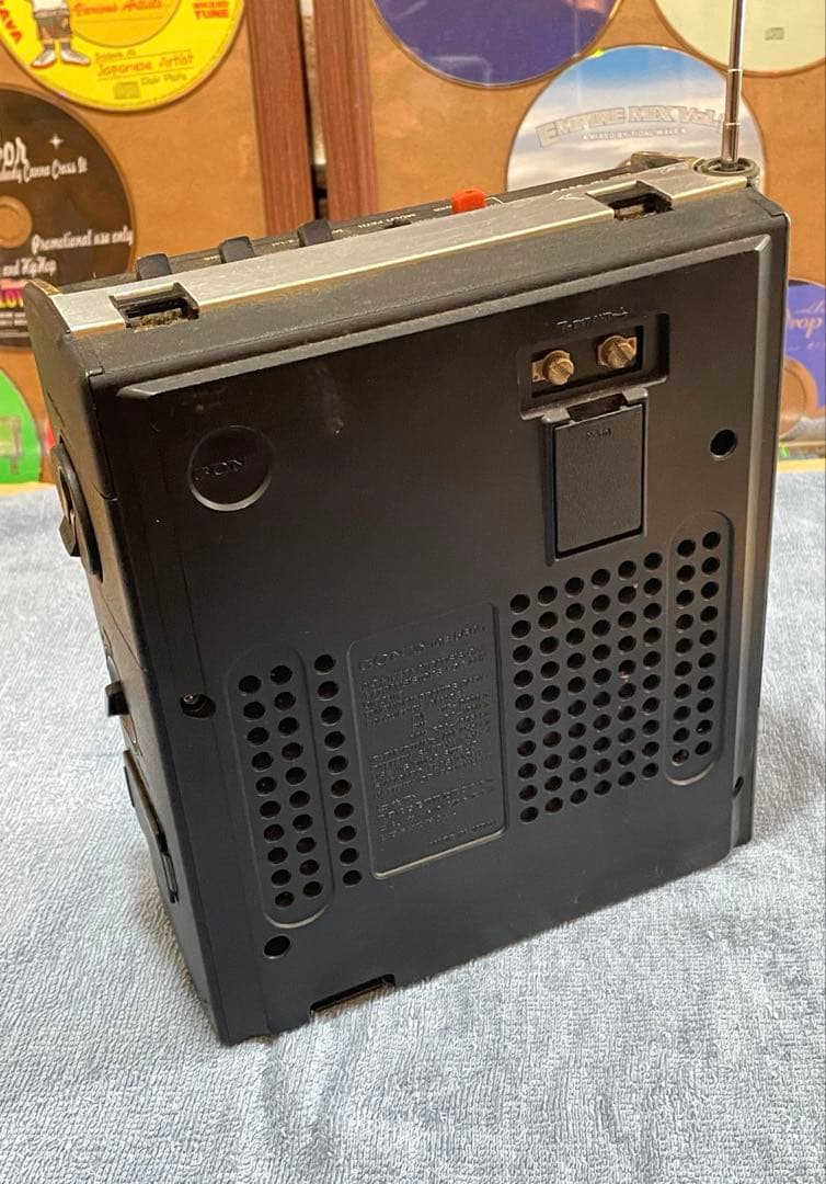 【ジャンク品】SONY ICF-5600 AM/FMラジオ 昭和レトロ