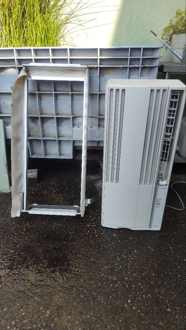 窓用エアコン ホワイト 取り付けフレーム付き