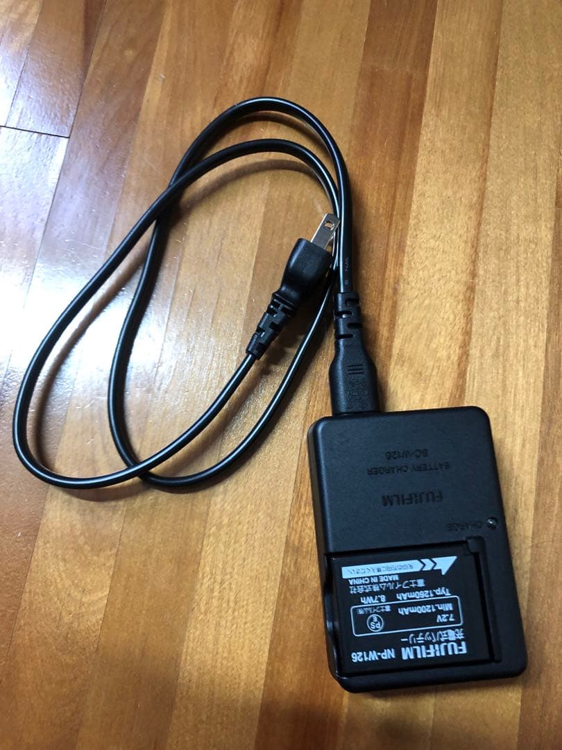 FUJIFILM FinePix HS30EXR 充電器あり