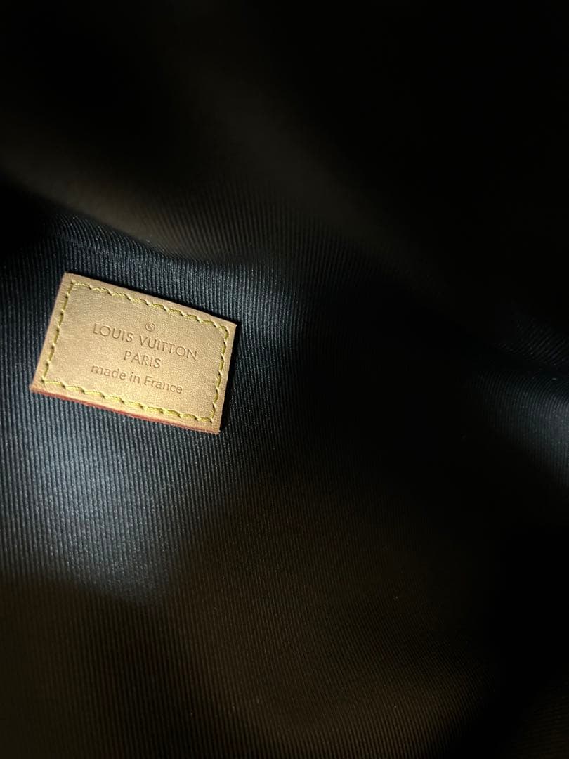 LOUIS VUITTON バムバッグダークブラウン