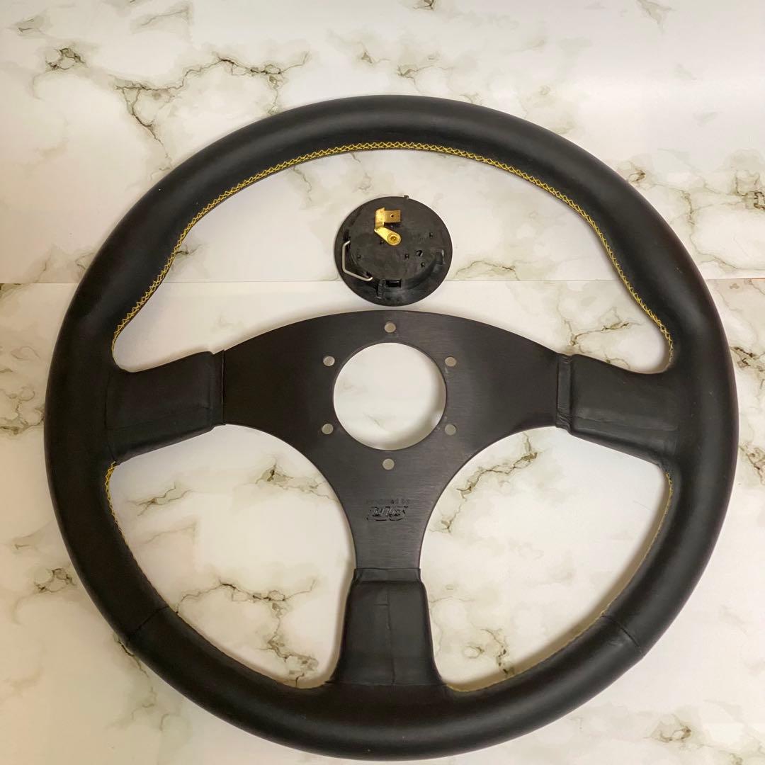 ワークスベル ステアリング　イエローステッチ