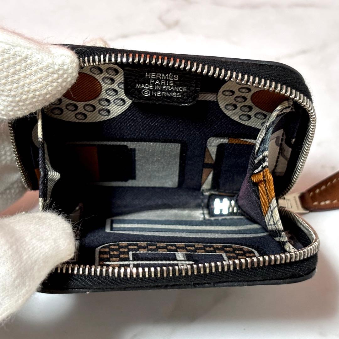 美品✨ エルメス アザップシルクイン コンパクト ケース 黒 O刻印 箱付