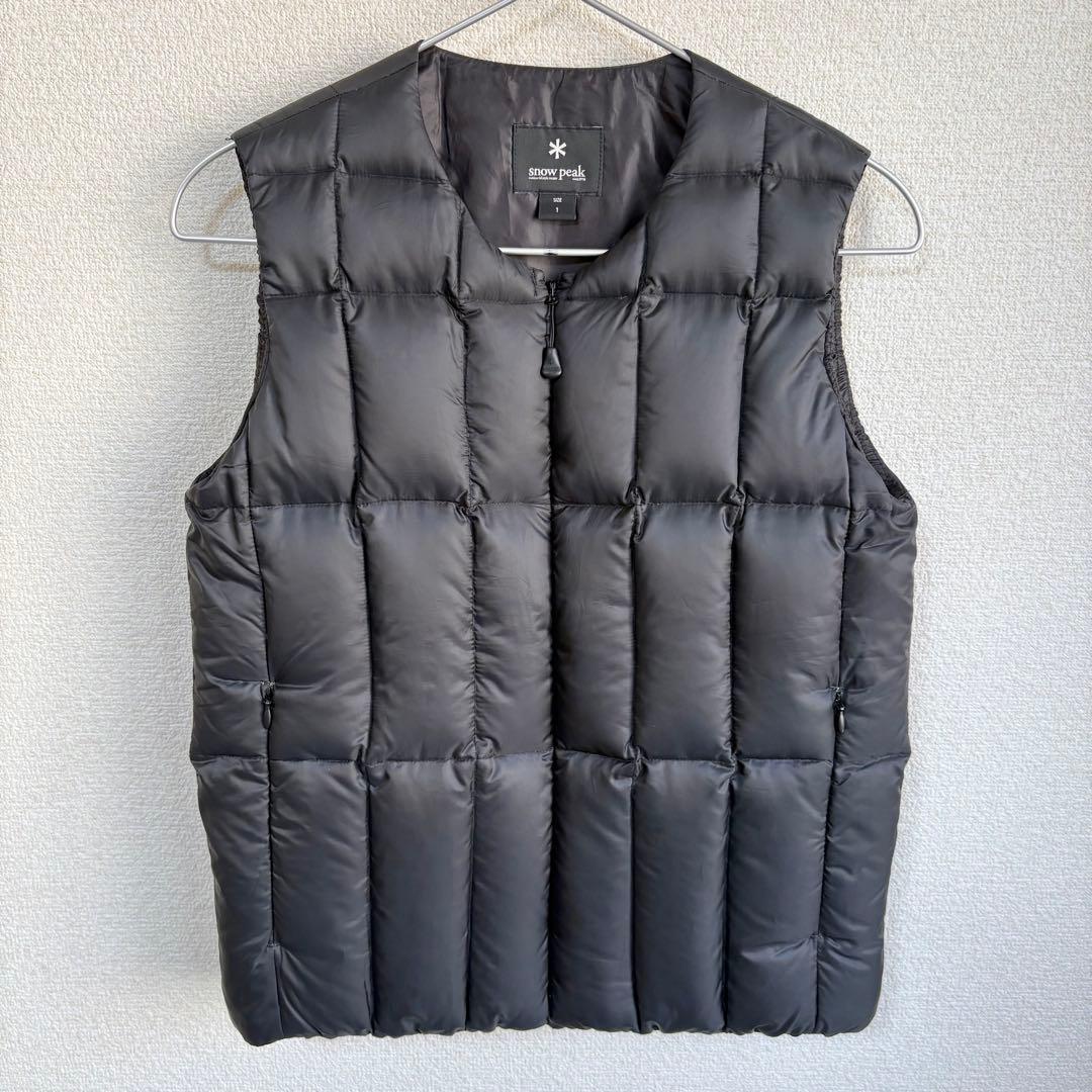 【超美品】 peak ダウンベスト　ブラック１