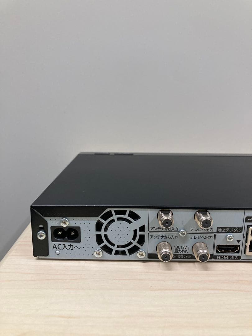 めっちゃ綺麗　1TB パナソニック　ブルーレイ　DMR-BRW 1010