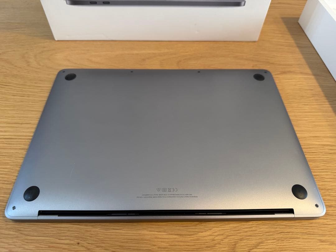 【使用少なめ／美品】MacBook Pro 2020 13インチ マウス付