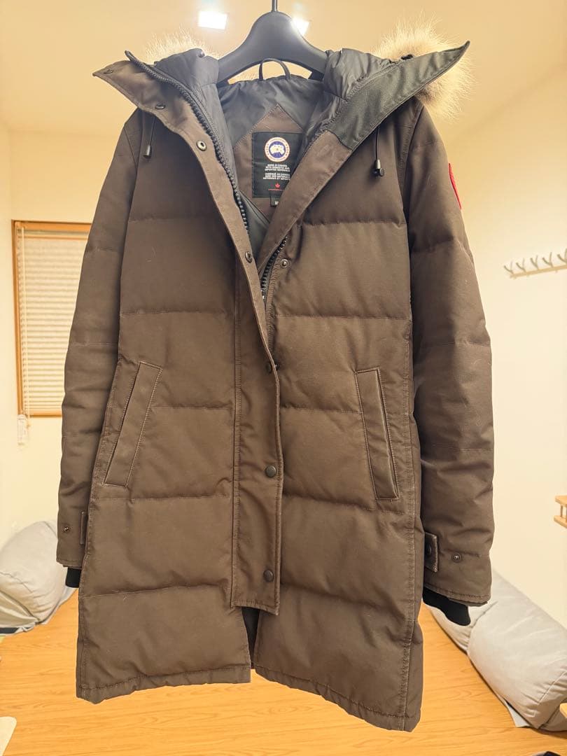   ダウンジャケット フード付き