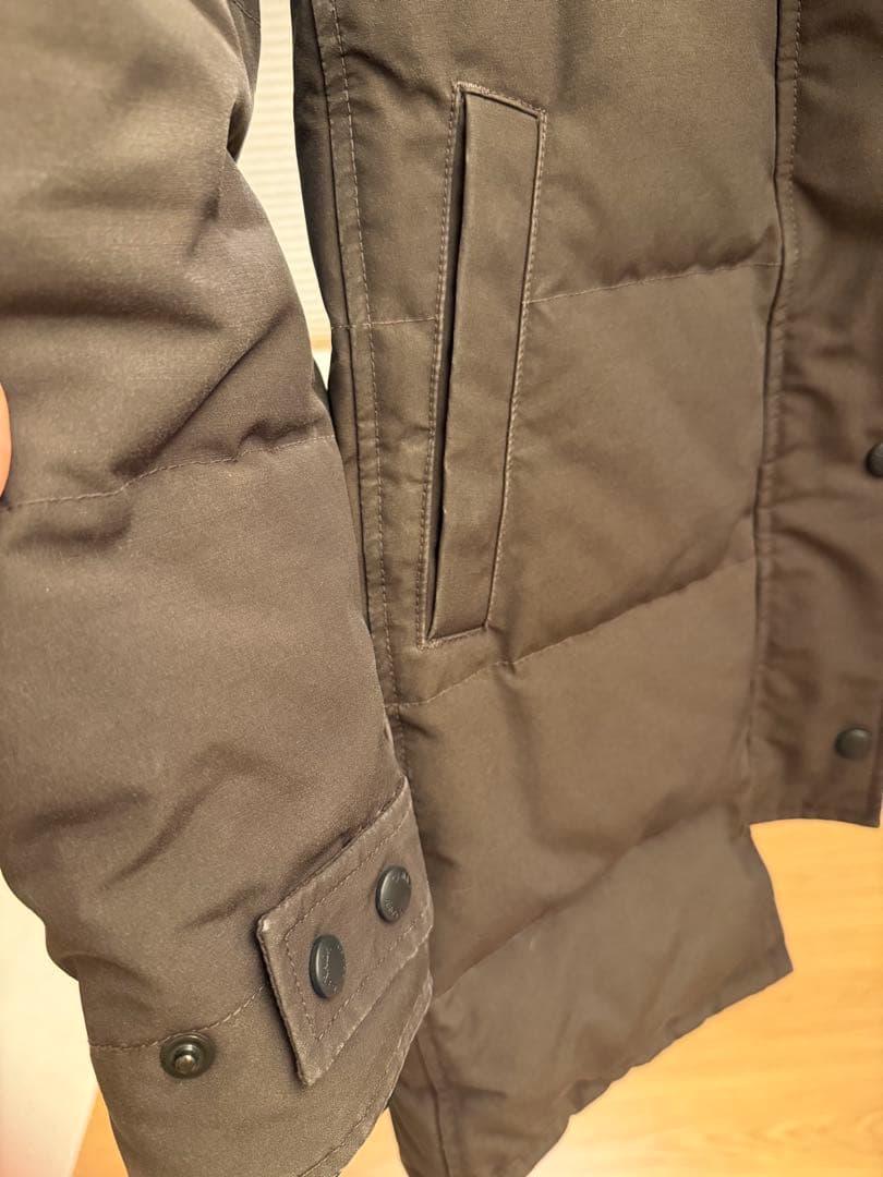   ダウンジャケット フード付き