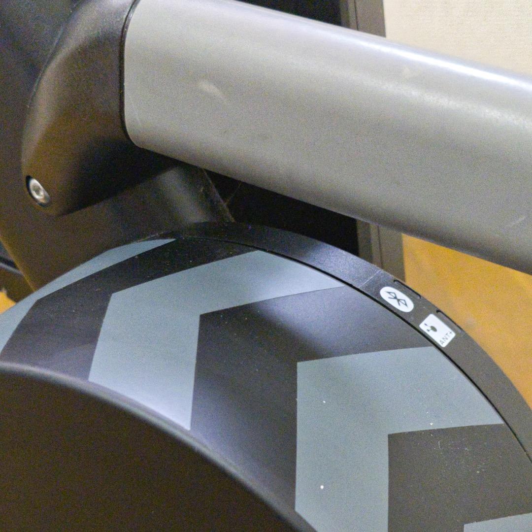 Wahoo KICKR V5 動作確認済 スマートトレーナー　ワフー キッカー