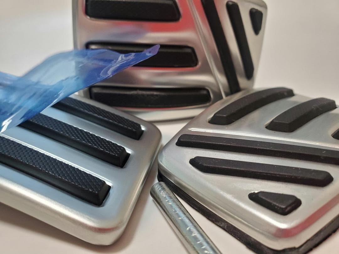 新品　110系ヴェロッサ　純正アルミペダル 3点　MT車用　アクセルピンも付属