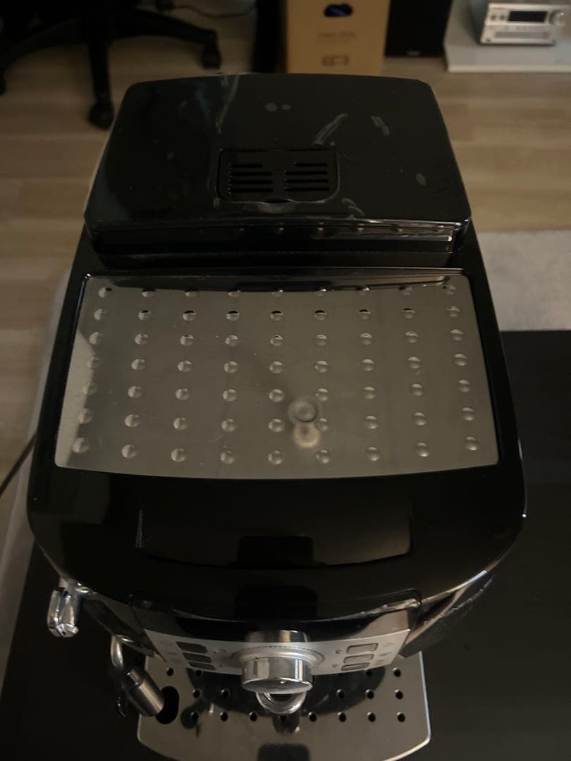 De'Longhi Magnifica S エスプレッソマシン 黒