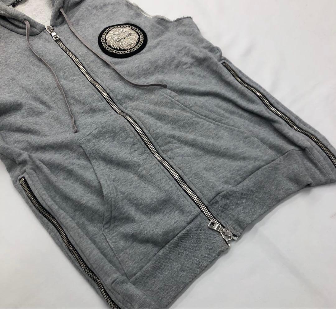 バルマン　ライオンパッチ　マルチジップノースリーブパーカー　ワッペン　グレー