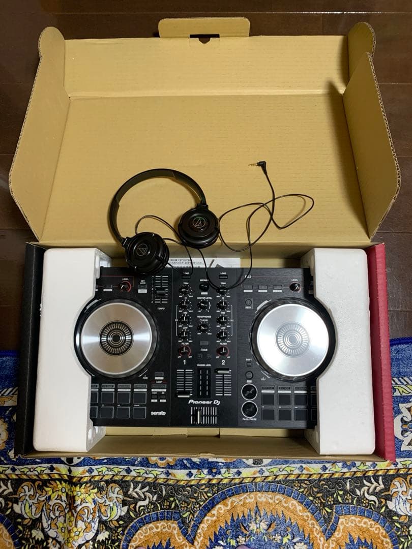 Pioneer DJ DDJ-SB3 コントローラー　ターンテーブル