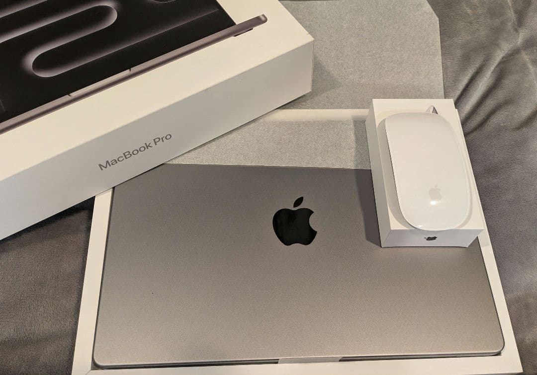 MacBook Pro M3/512GB/8GB スペースグレイ 値下げ不可！