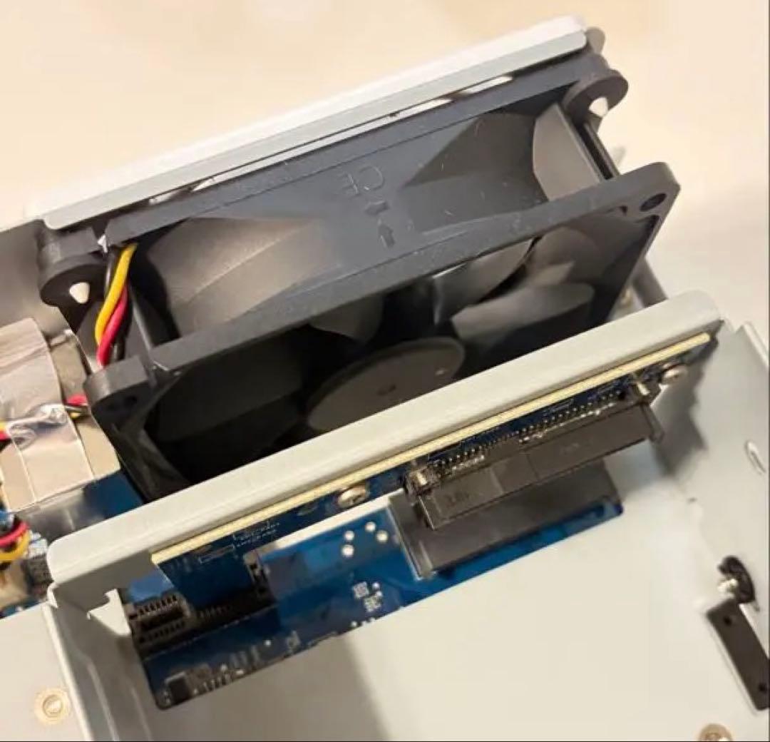 Synology DS220j NAS 本体セット（動作確認済み・美品）