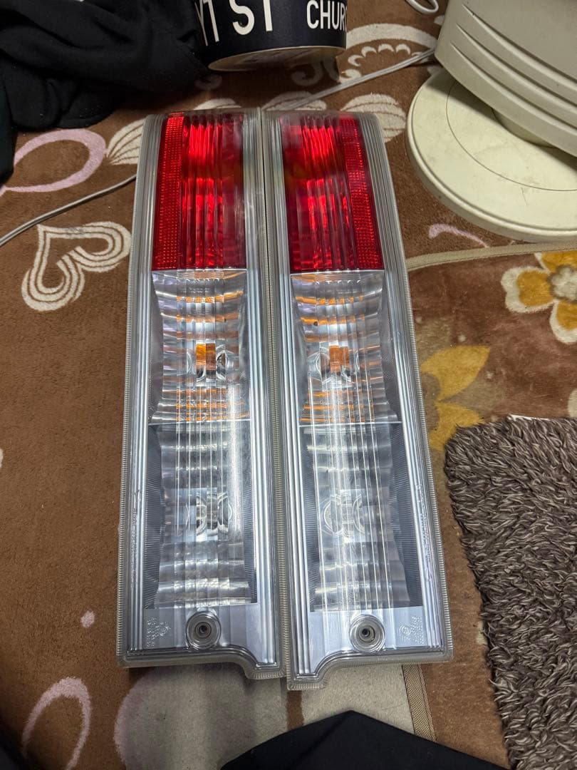 アトレーワゴン　S321G S331G 左右テールランプ