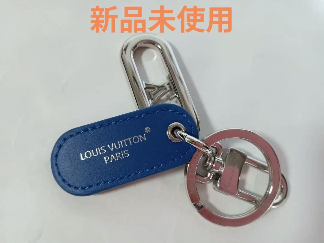 【新品】ルイヴィトン キーホルダー LVシグネチャー チェーン