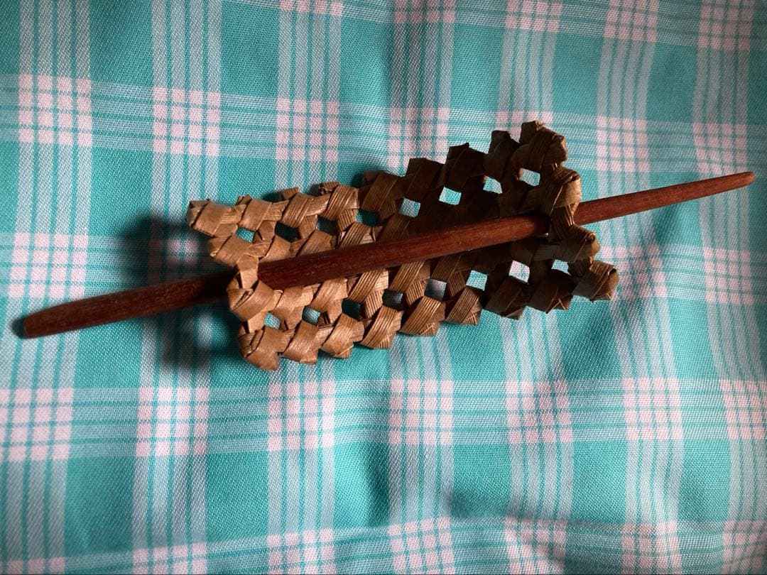 数量限定 Lauhala Koa ラウハラ コアウッド ヘアピック ハワイ フラ