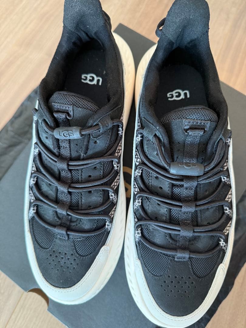 UGG スニーカー CA805 V2 Remix メンズ　厚底 軽量