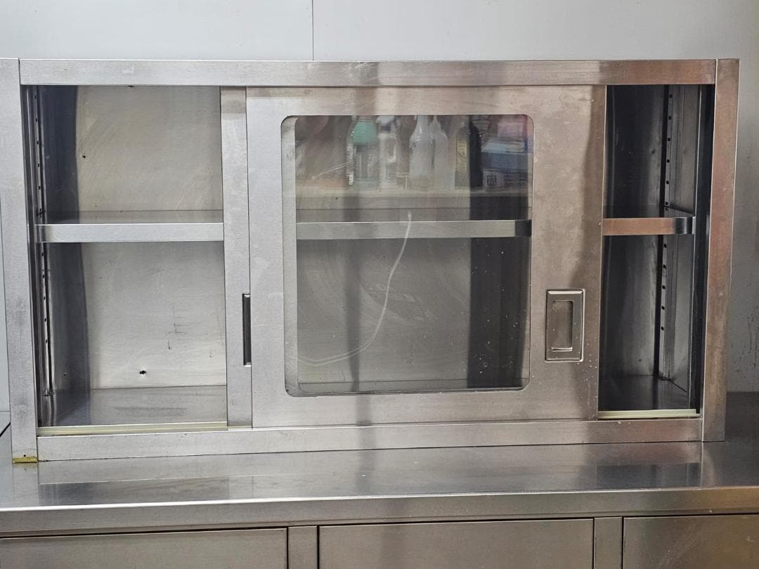 業務用ステンレス吊り戸棚 ガラス引き戸付き（幅120×奥行35×高さ64cm）