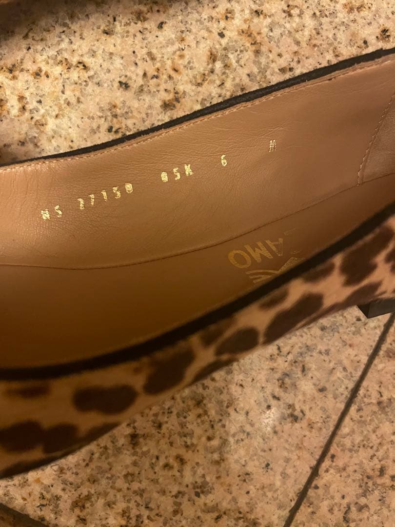 Salvatore Ferragamo ヒョウ柄 フラットシューズ　ハラコ