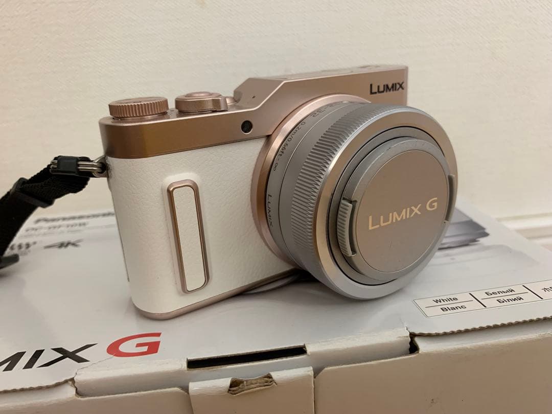 【美品】LUMIX G デジタルカメラ／ダブルレンズキット DC-GF10W