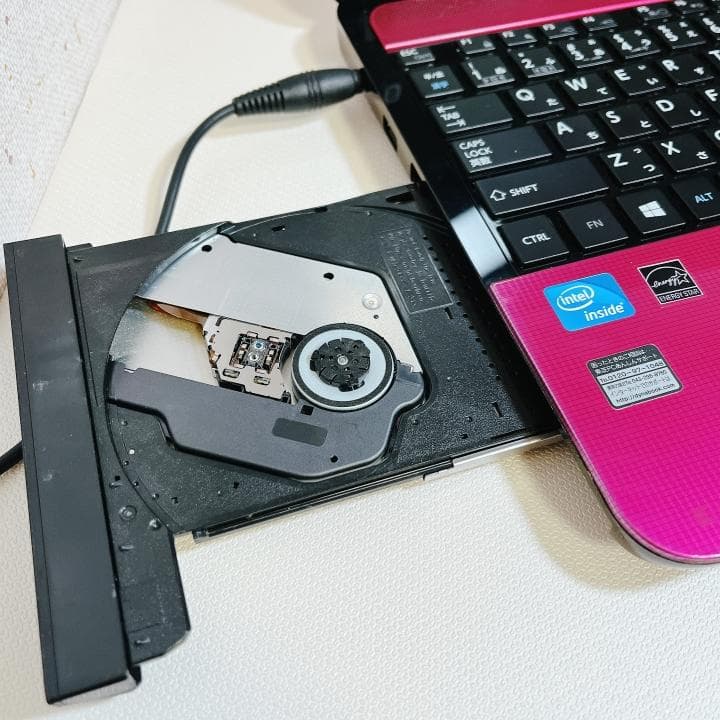 おしゃれなルビーロゼ✨東芝ノートパソコン｜爆速SSD512GB｜カメラ付き