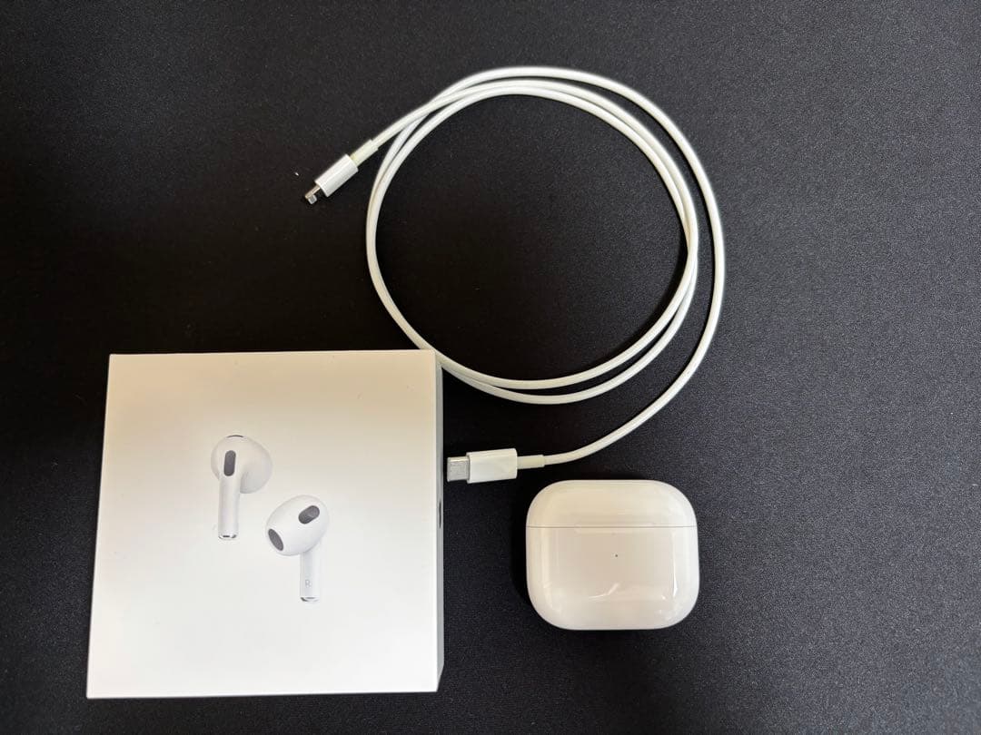 AirPods 第3世代　本体