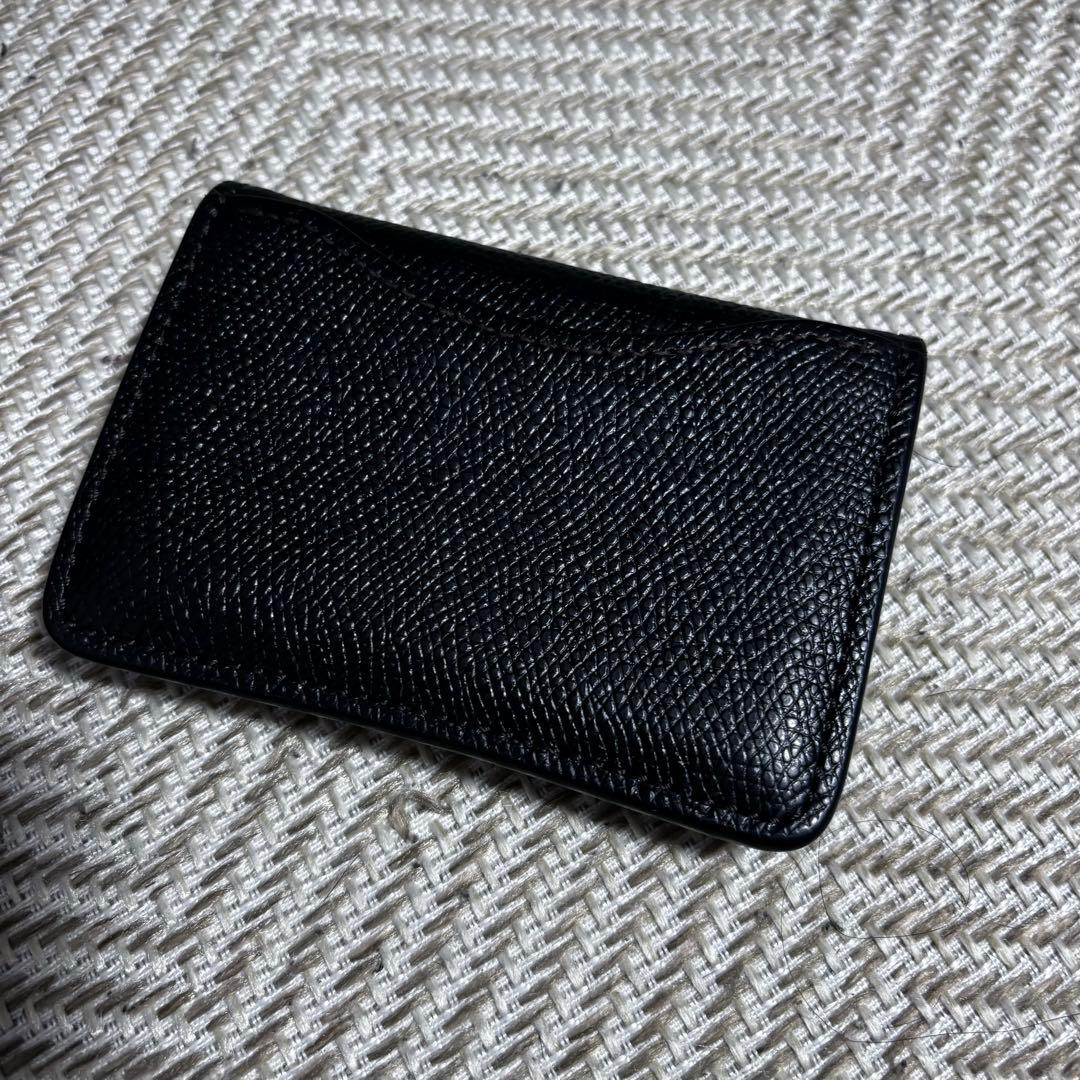 ワイルドスワンズ タング シルバー ロゴ箔押し 型押し サドル ブラック