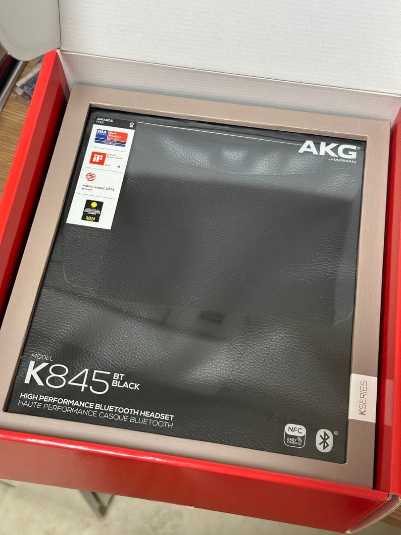 ペルソナ5 佐倉双葉 受注生産AKG K845 BT ワイヤレスヘッドホン