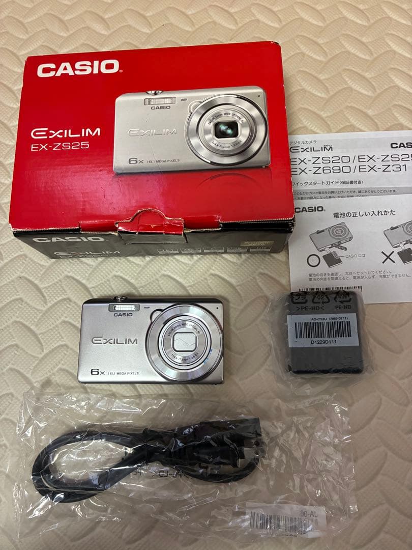 美品　casio ex-zs25 デジタルカメラ　充電コード未開封