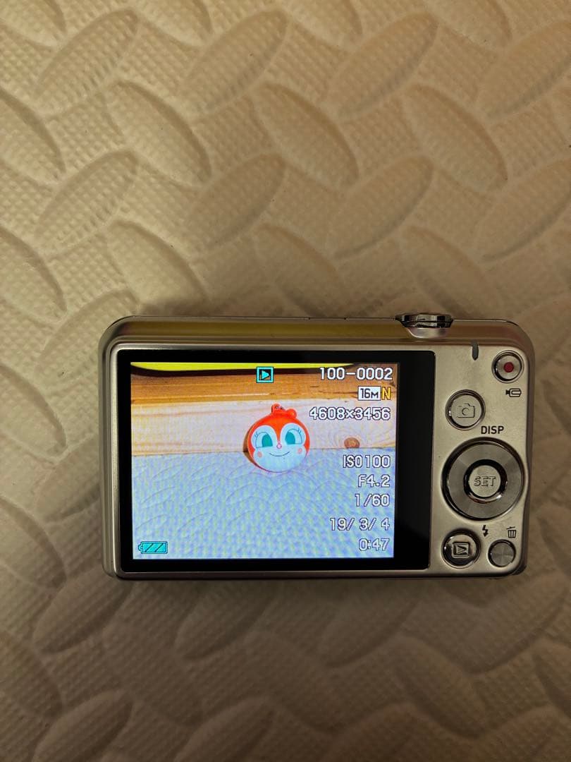 美品　casio ex-zs25 デジタルカメラ　充電コード未開封