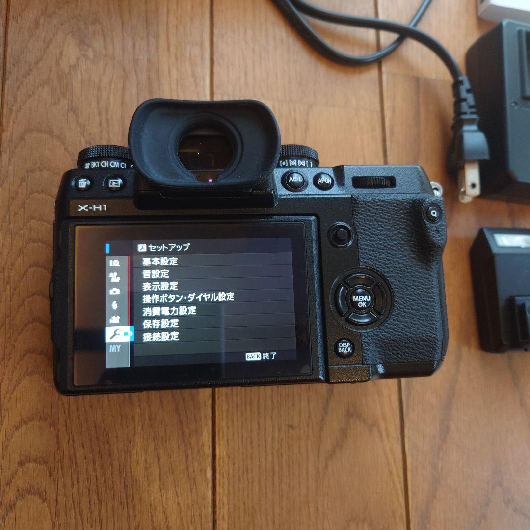 【美品】FUJIFILM X−H1　フジフイルム　ミラーレス一眼カメラ