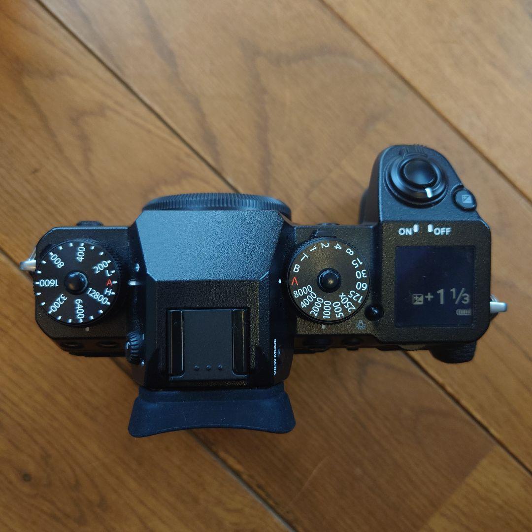 【美品】FUJIFILM X−H1　フジフイルム　ミラーレス一眼カメラ