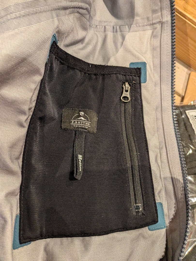 P.RHYTHM　アウターウエアのUSED上下セット　美品