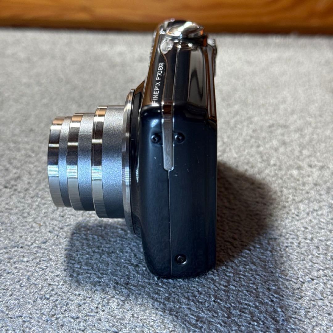 ☆極上美品 FUJIFILM FinePix F70EXR