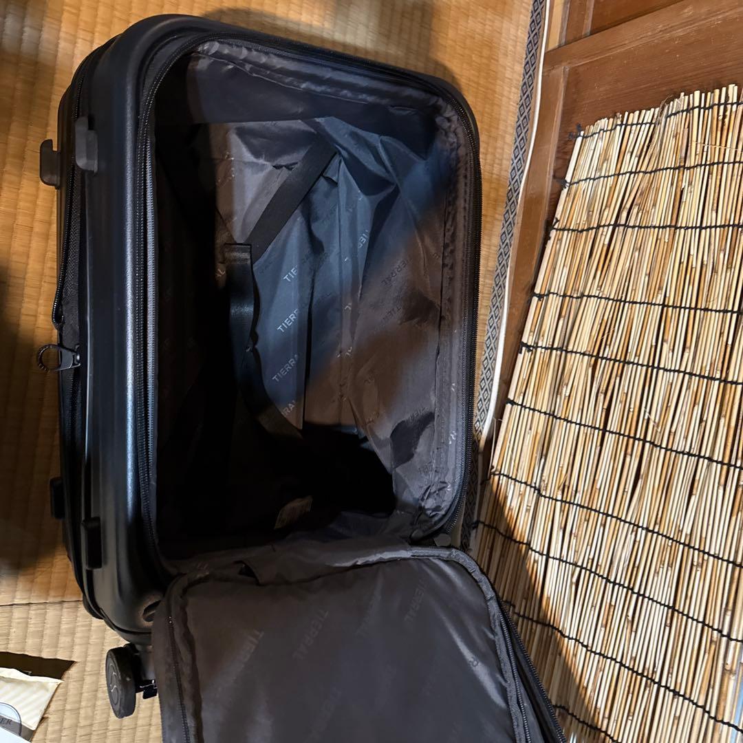 TIERRAL TOMARU 2.0 ブラック キャリーケース TSAロック付き